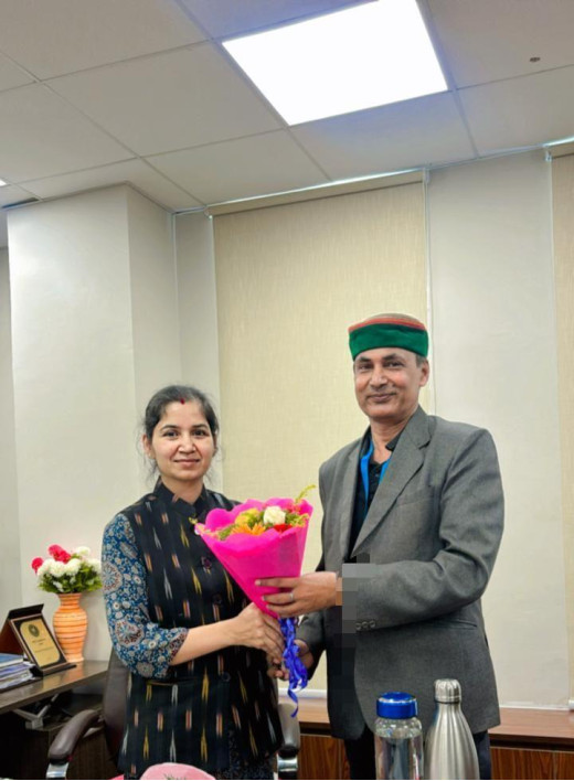 आईपीएस अधिकारी क्षमा मिश्रा से डॉ. अरुण कुमार सिंह ने की शिष्टाचार भेंट